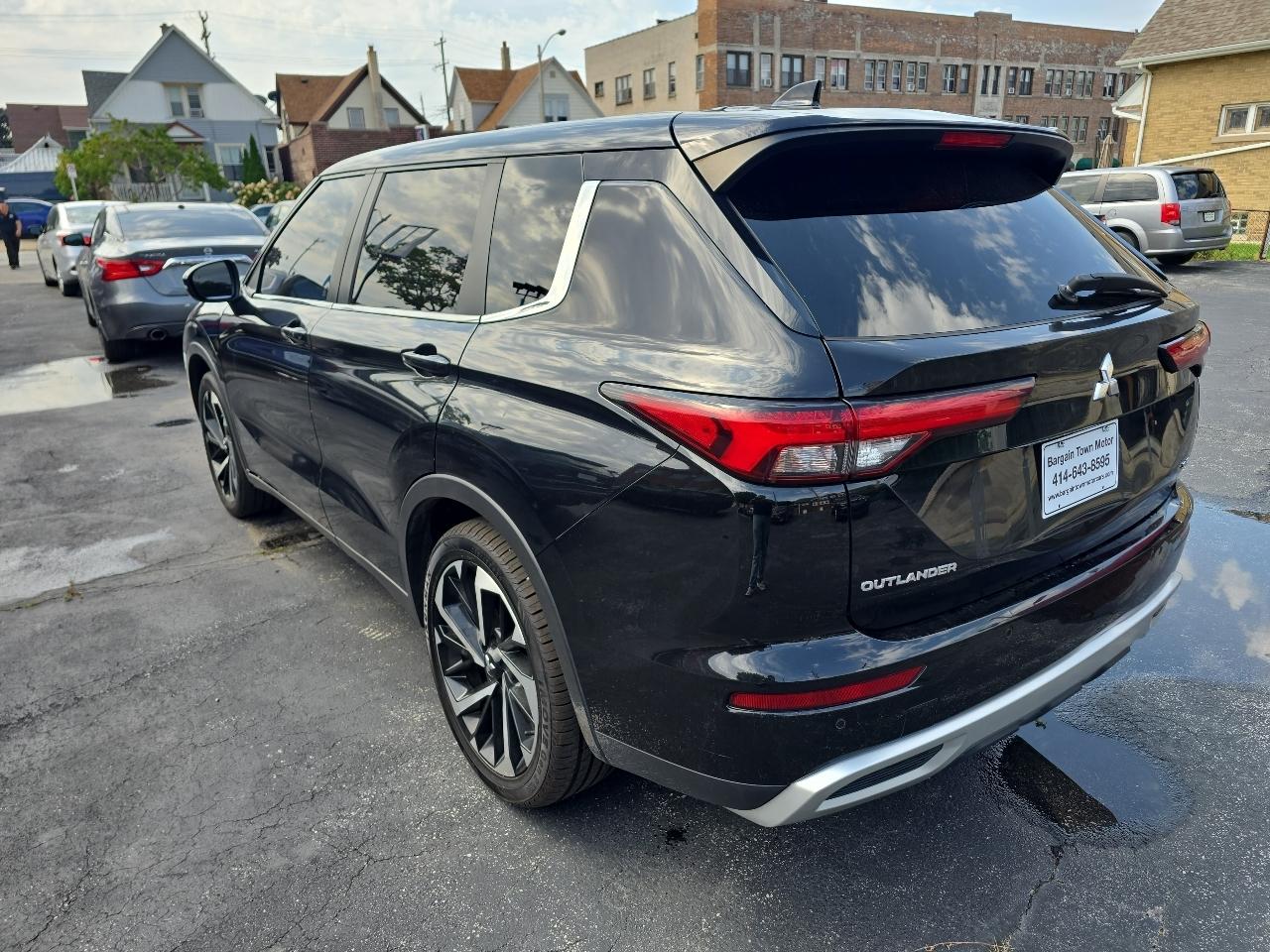 Mitsubishi Outlander SE 4WD 2022