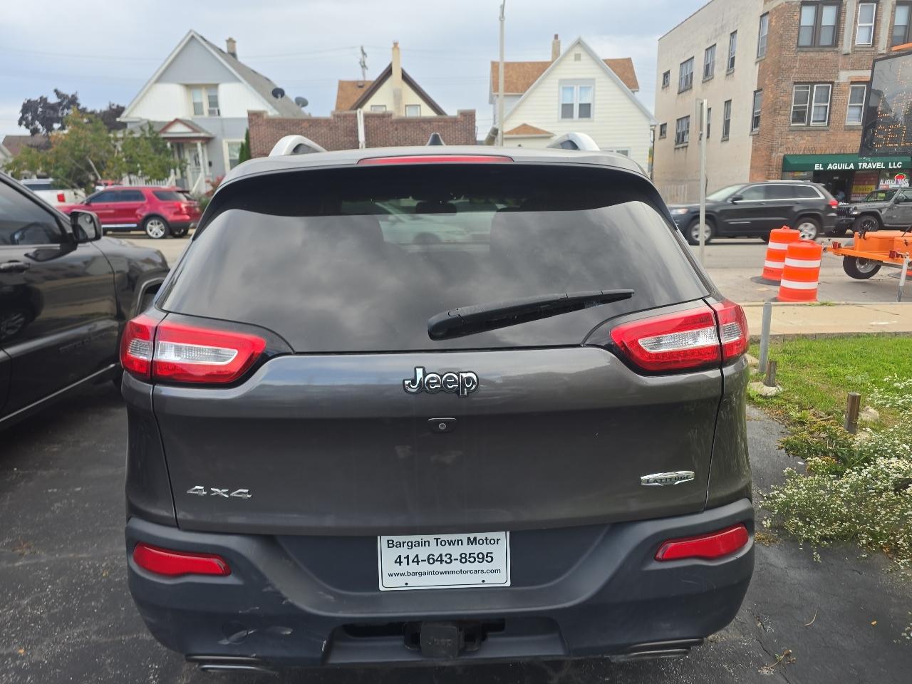 Jeep Cherokee Latitude 4WD 2016