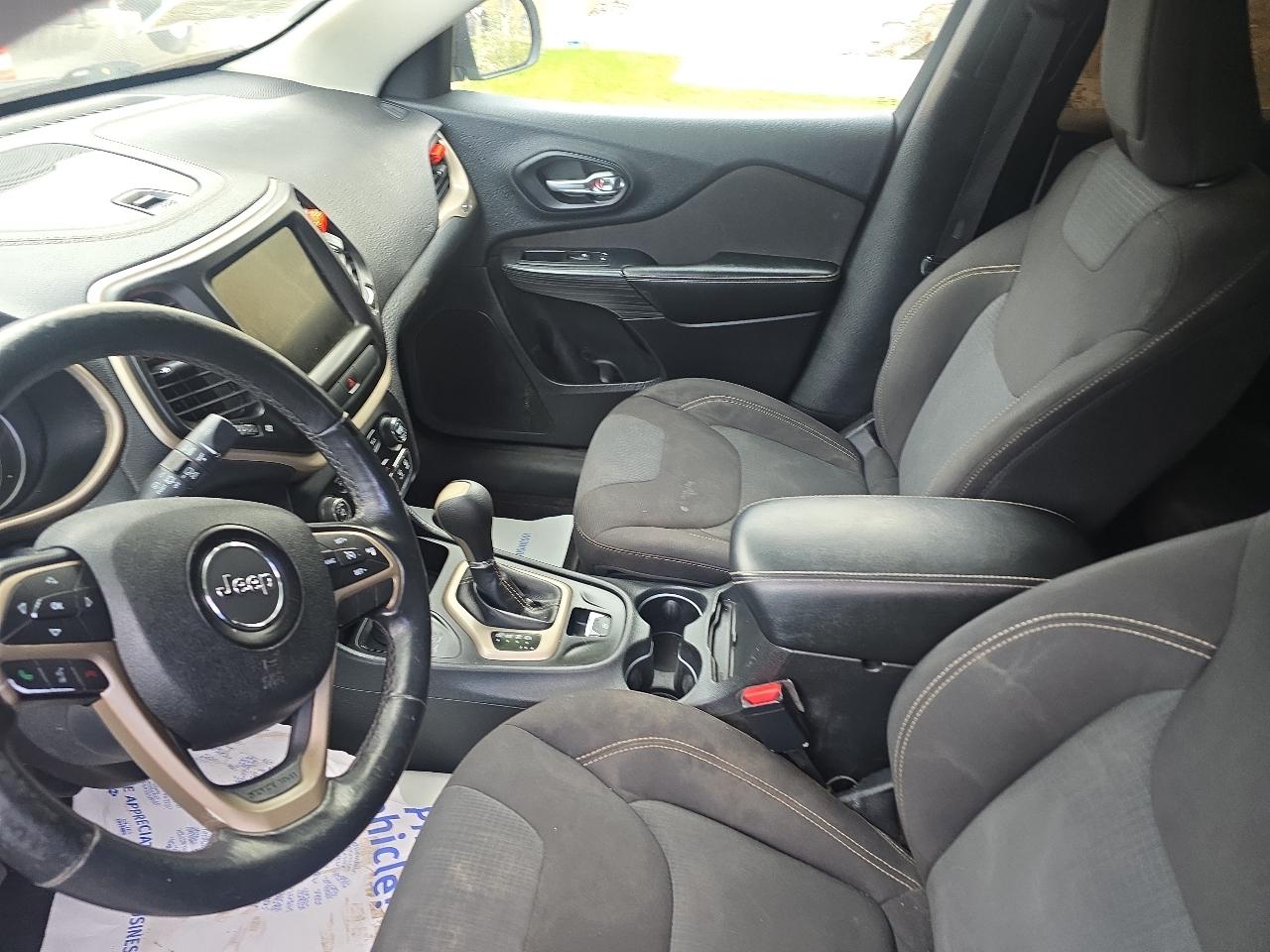 Jeep Cherokee Latitude 4WD 2016