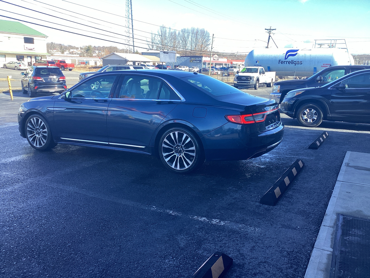 Lincoln Continental Reserve AWD 2017