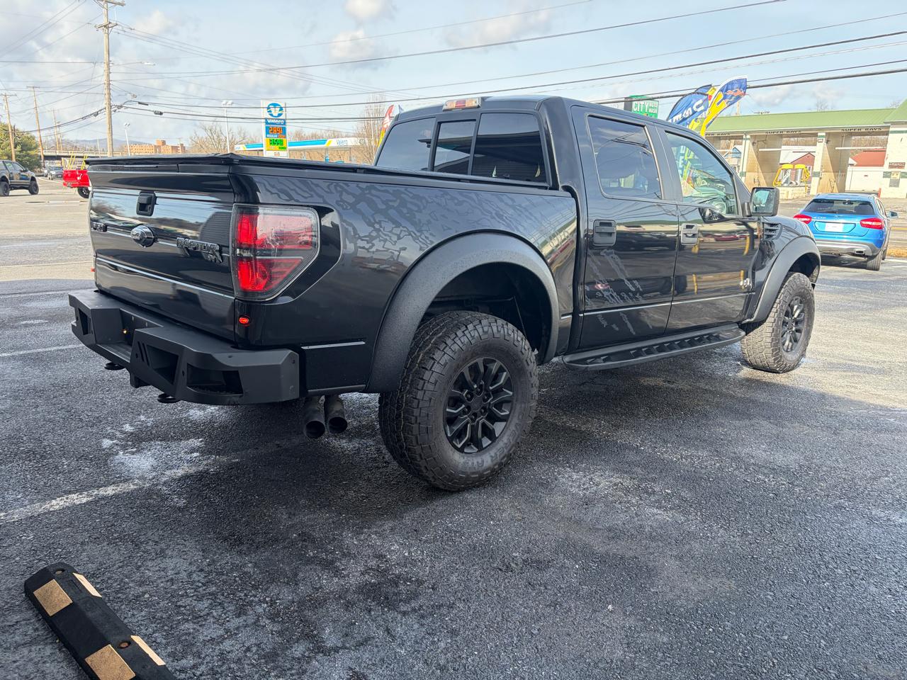 Ford F-150 SVT Raptor SuperCrew 5.5-ft. Bed 4WD 2011