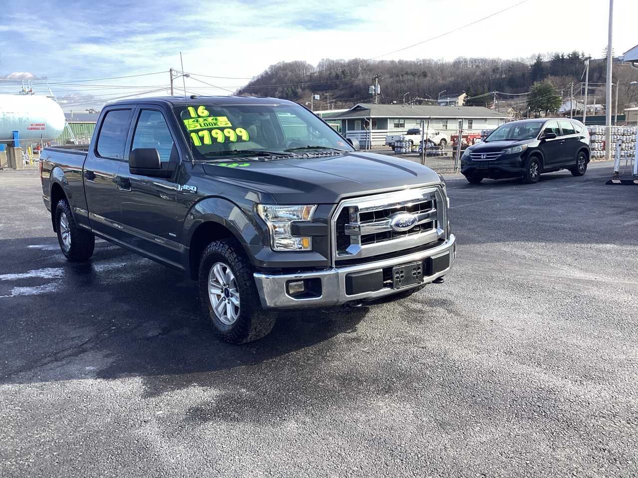 Ford F-150 XL SuperCrew 5.5-ft. Bed 4WD 2016