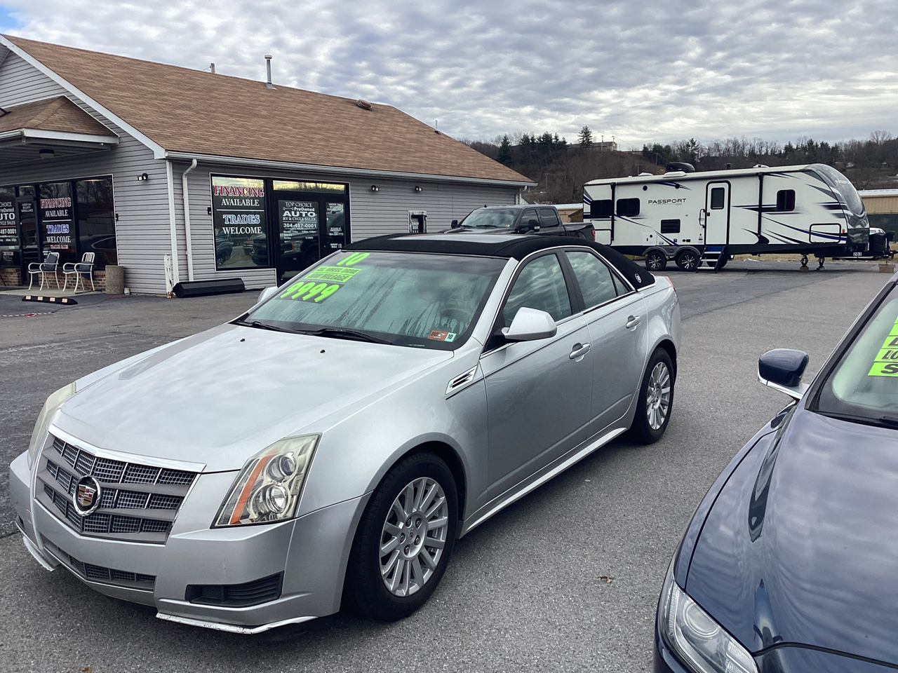 Cadillac CTS 3.0L Luxury AWD 2010