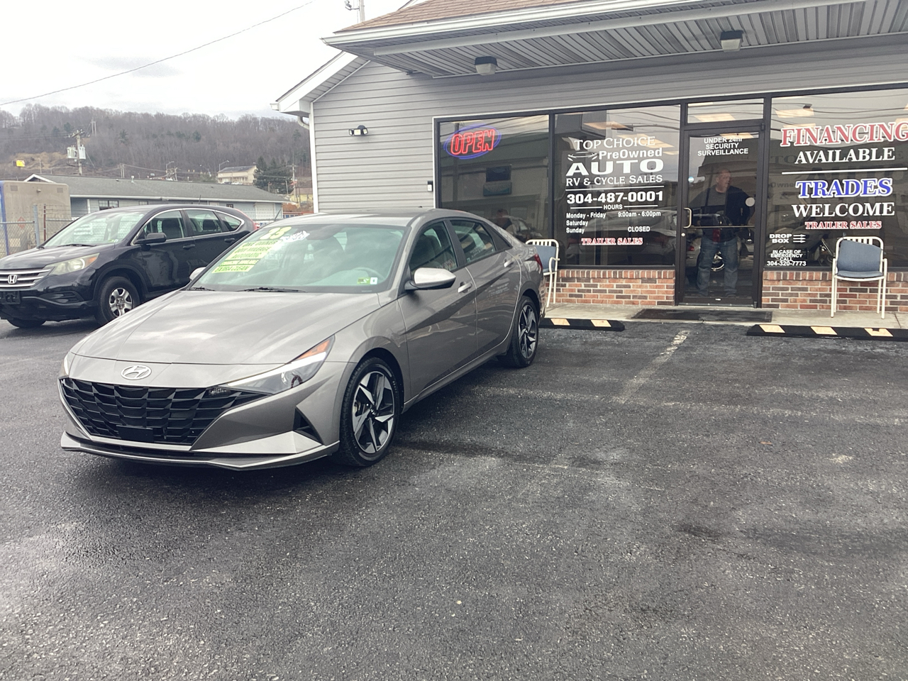 2023 Hyundai Elantra SEL's photo