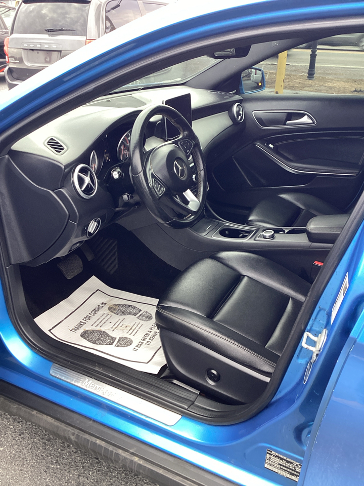 Mercedes-Benz GLA-Class GLA250 4MATIC 2016