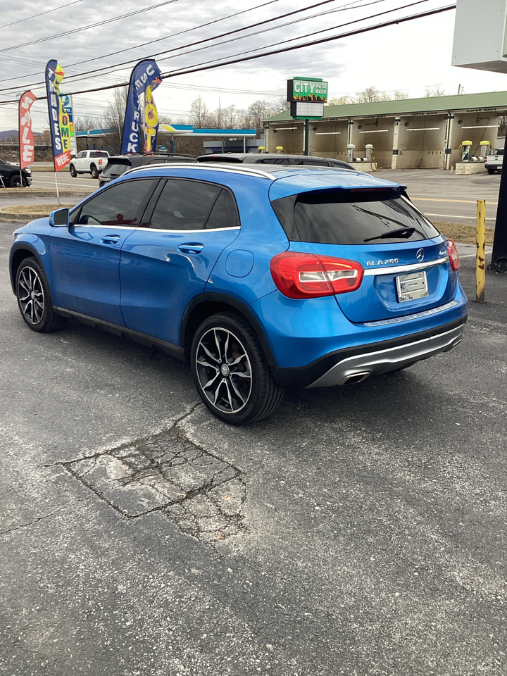 Mercedes-Benz GLA-Class GLA250 4MATIC 2016
