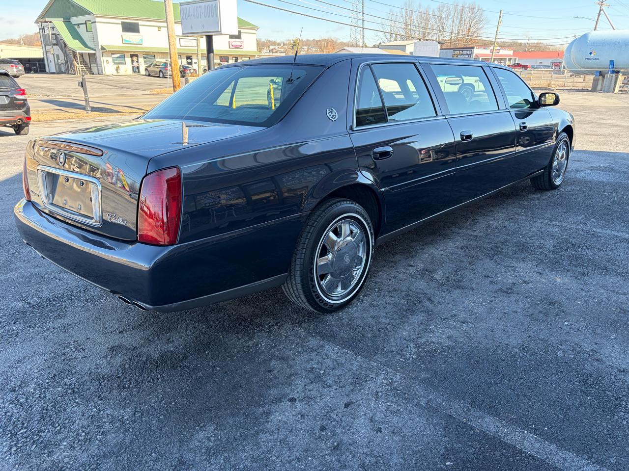 Cadillac Krystal Koach Base FWD 2001