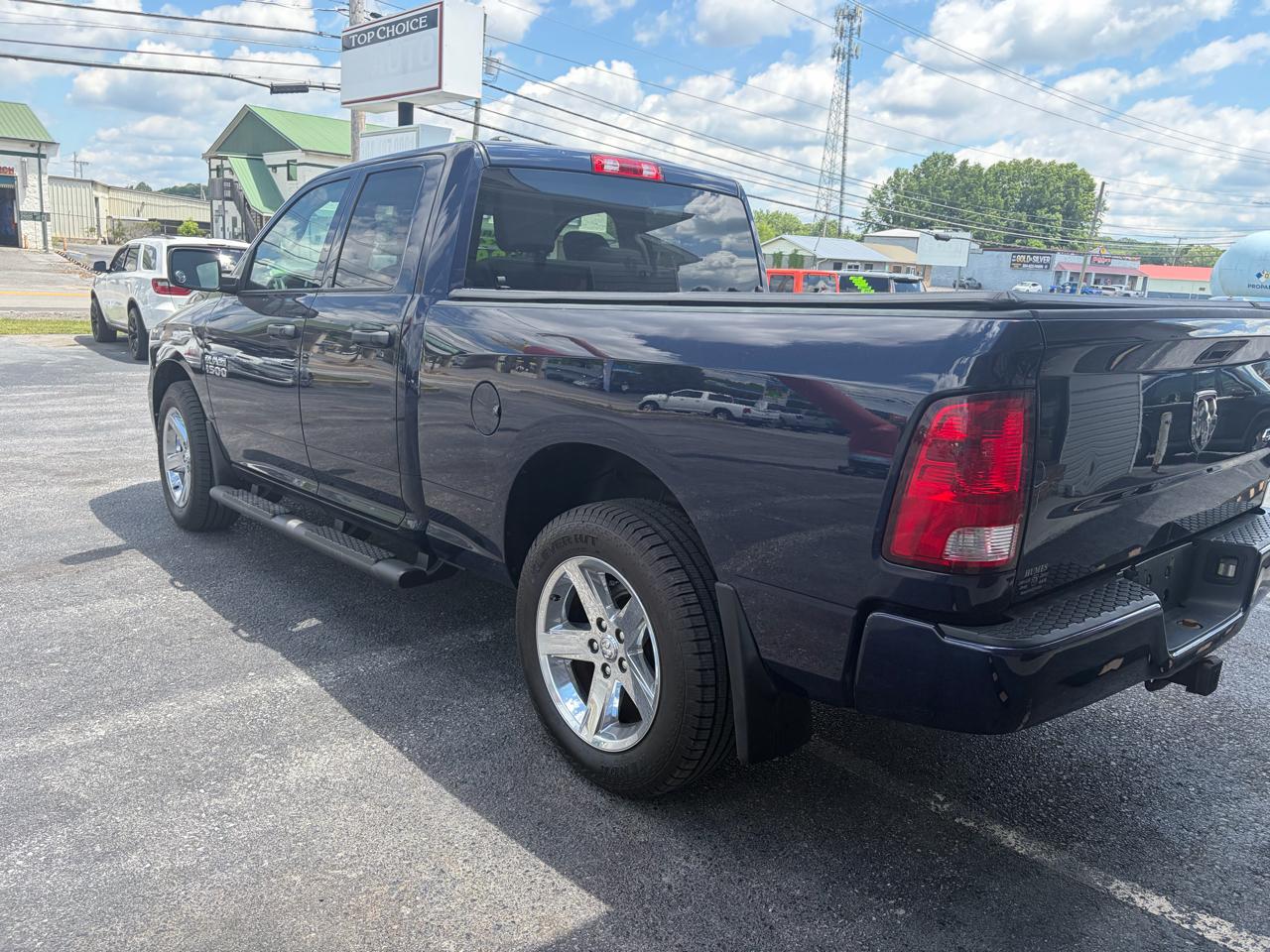 RAM 1500 Tradesman Quad Cab 4WD 2017