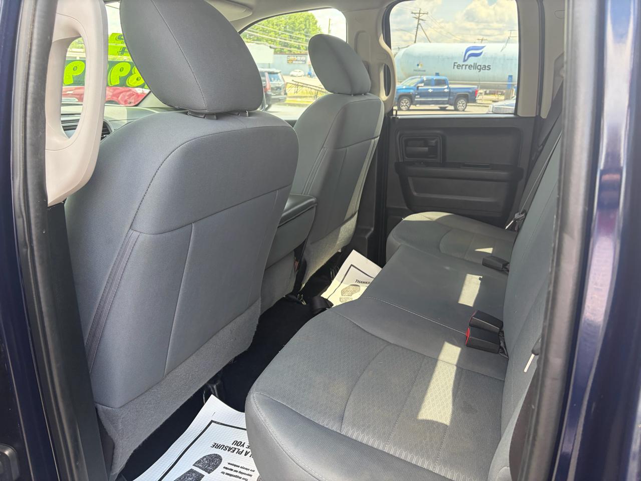 RAM 1500 Tradesman Quad Cab 4WD 2017