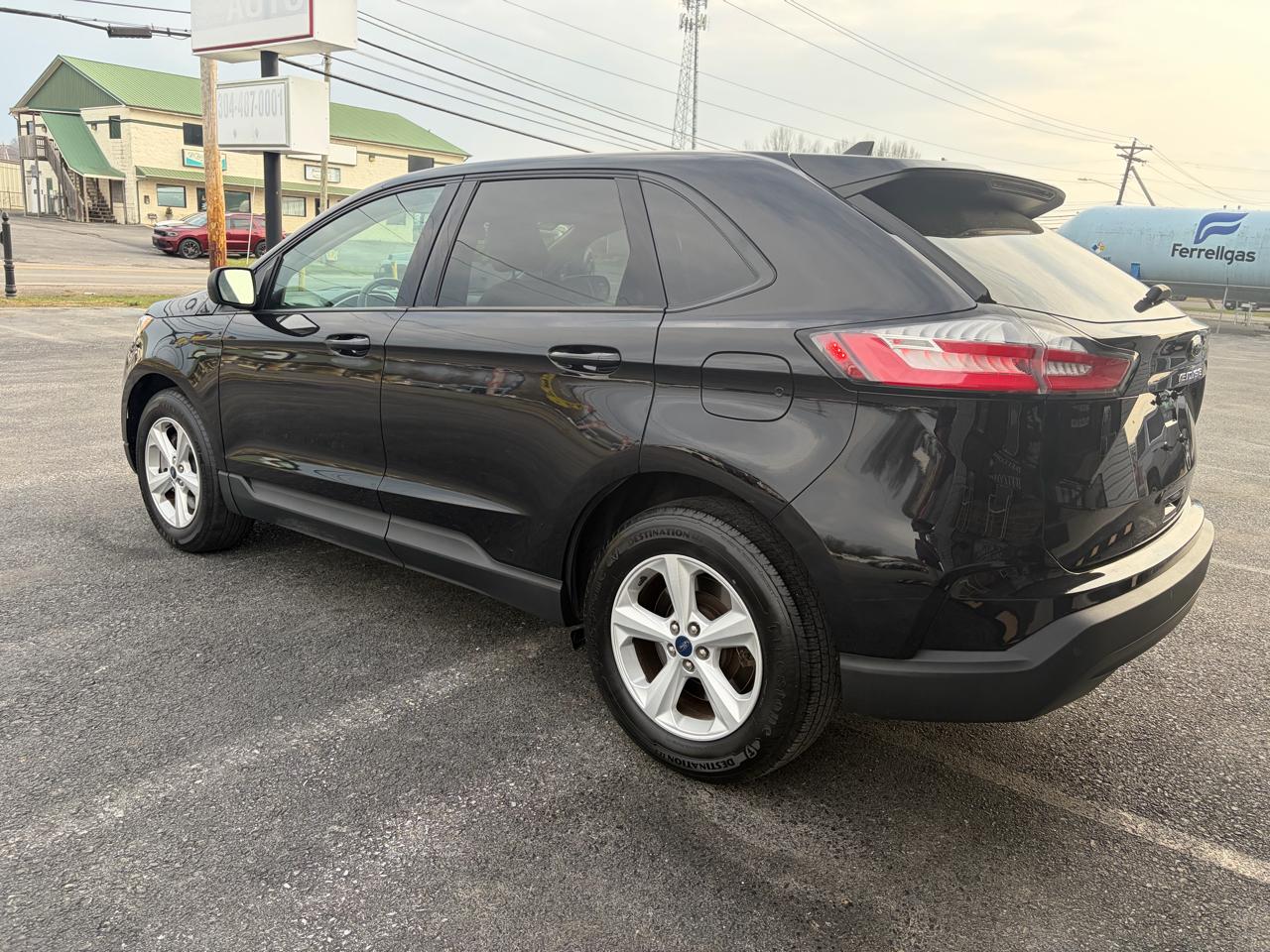 Ford Edge SE AWD 2021