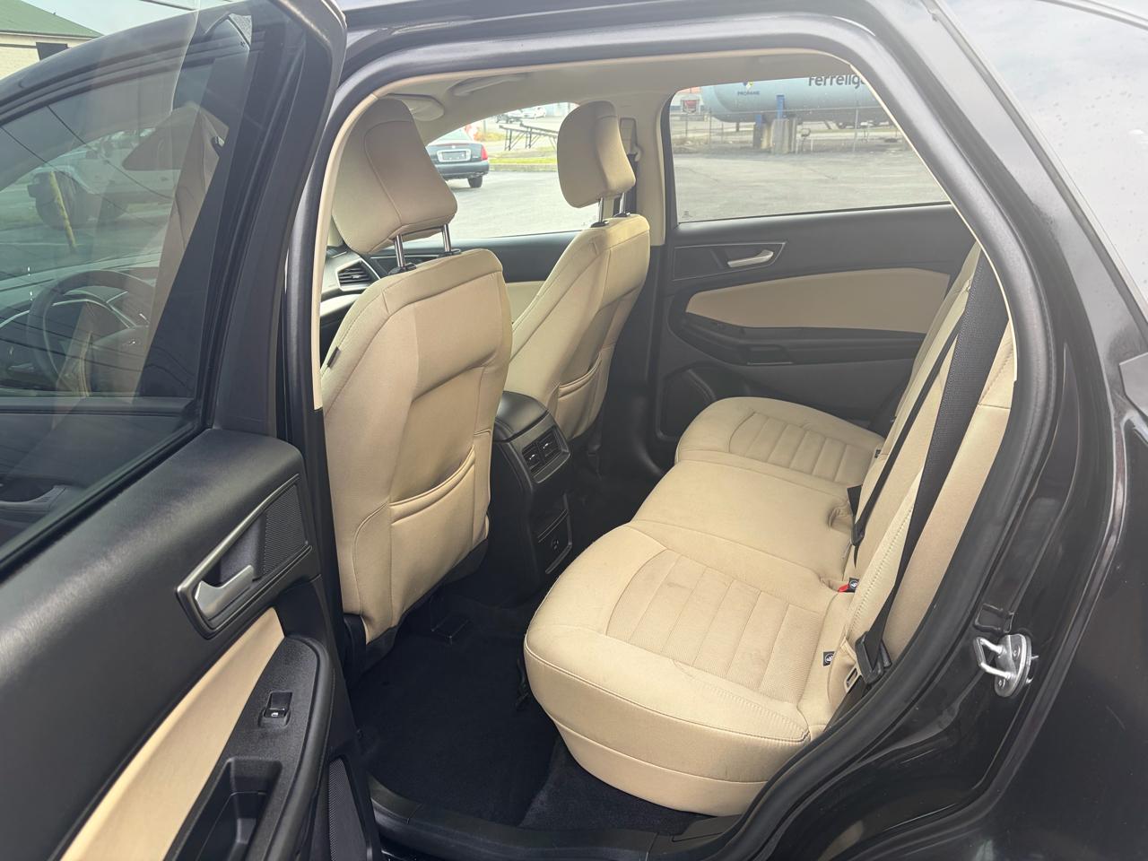 Ford Edge SE AWD 2021