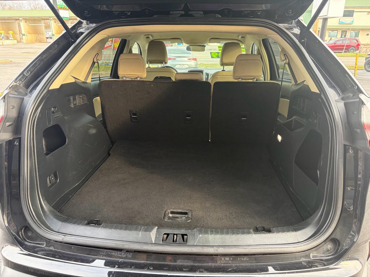 Ford Edge SE AWD 2021