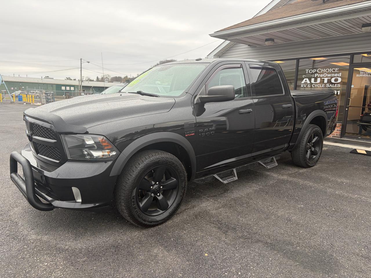 RAM 1500 Tradesman Crew Cab SWB 4WD 2015