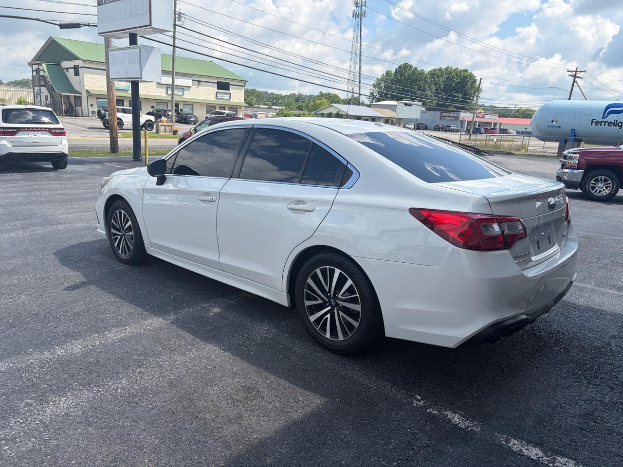 Subaru Legacy 2.5i Premium 2019