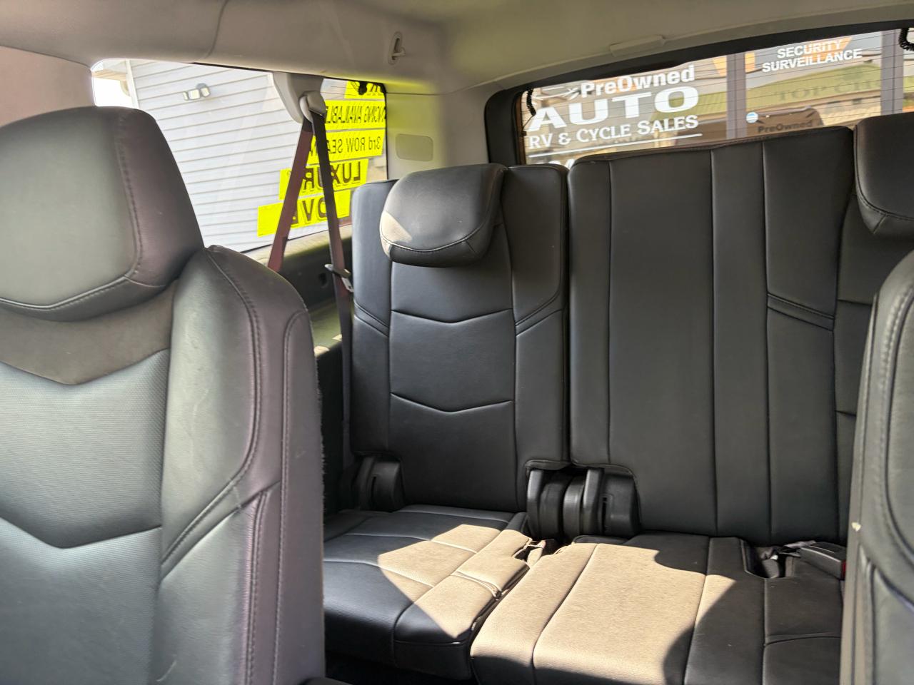 Cadillac Escalade ESV Luxury 4WD 2016