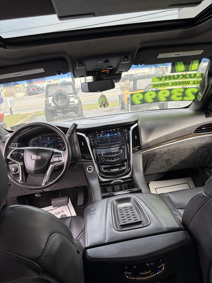 Cadillac Escalade Platinum 4WD 2017