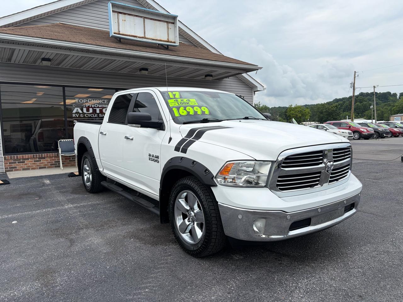 RAM 1500 SLT Crew Cab SWB 4WD 2017