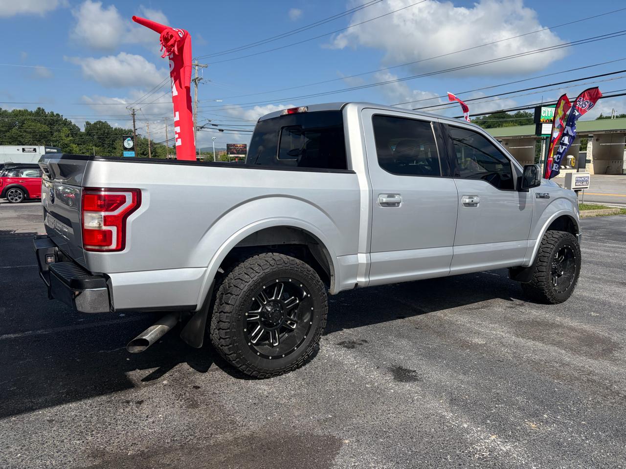 Ford F-150 4WD SuperCrew 139" Lariat 2018