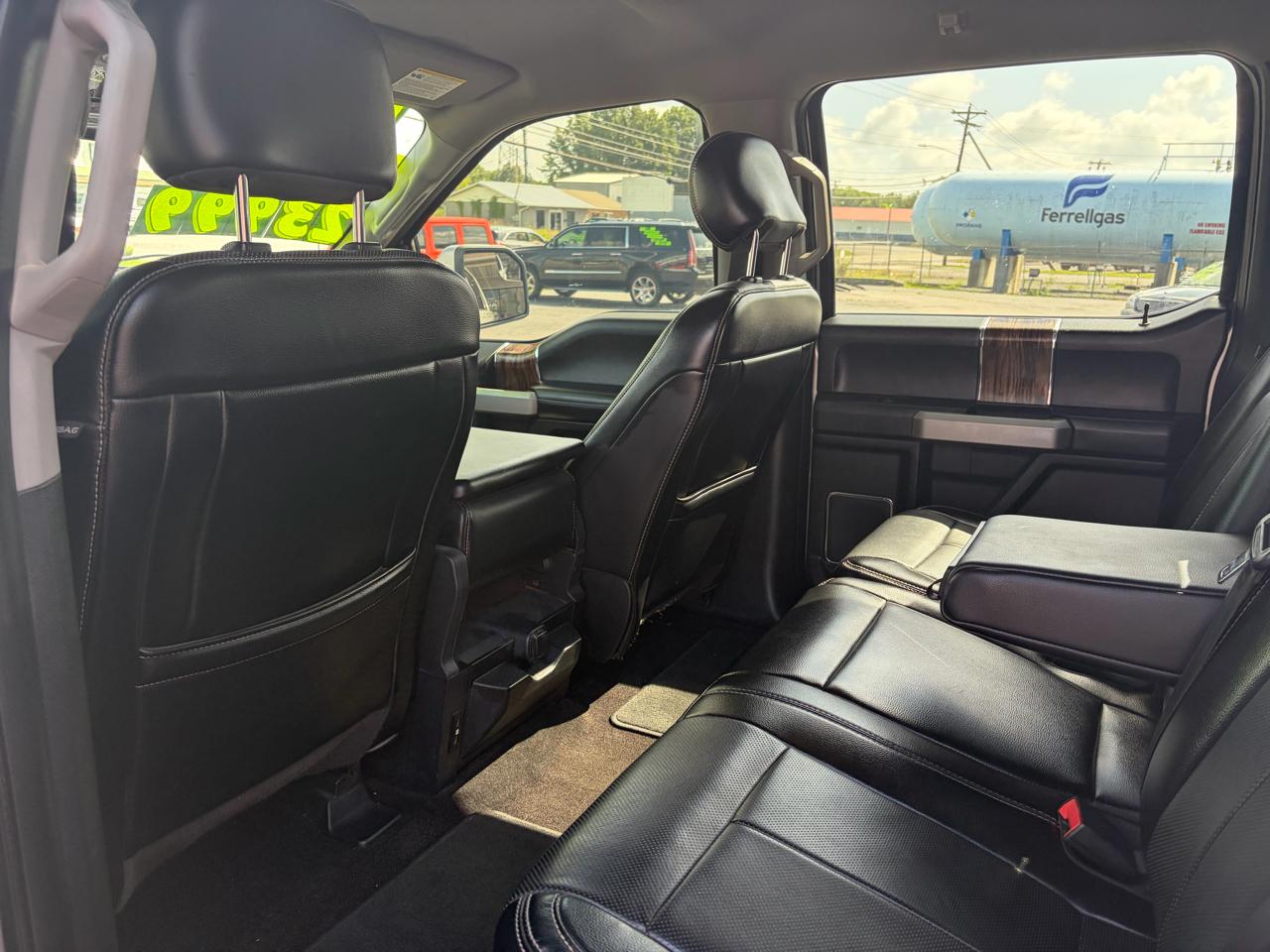 Ford F-150 4WD SuperCrew 139" Lariat 2018