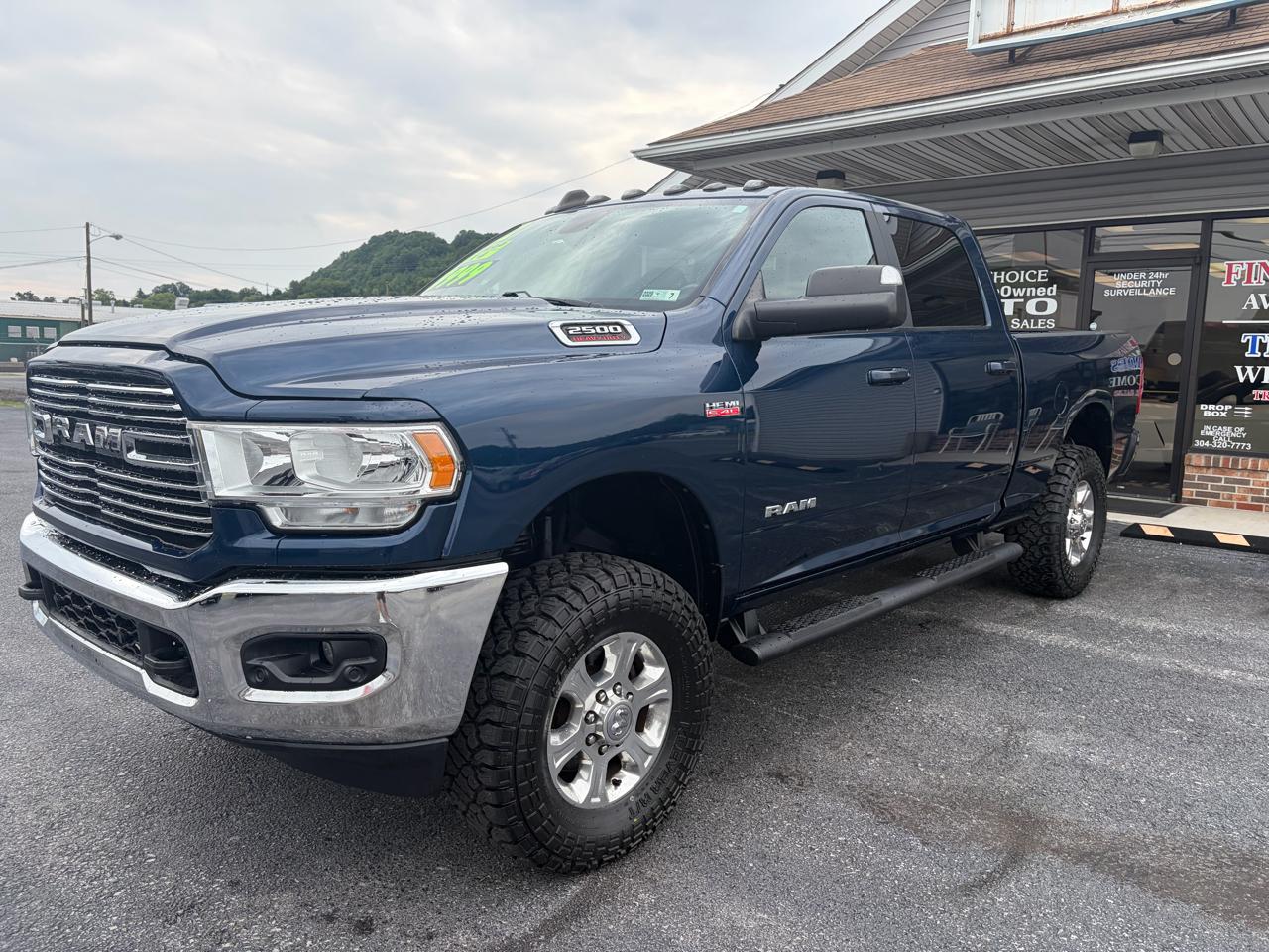 RAM 2500 Tradesman Crew Cab SWB 4WD 2022