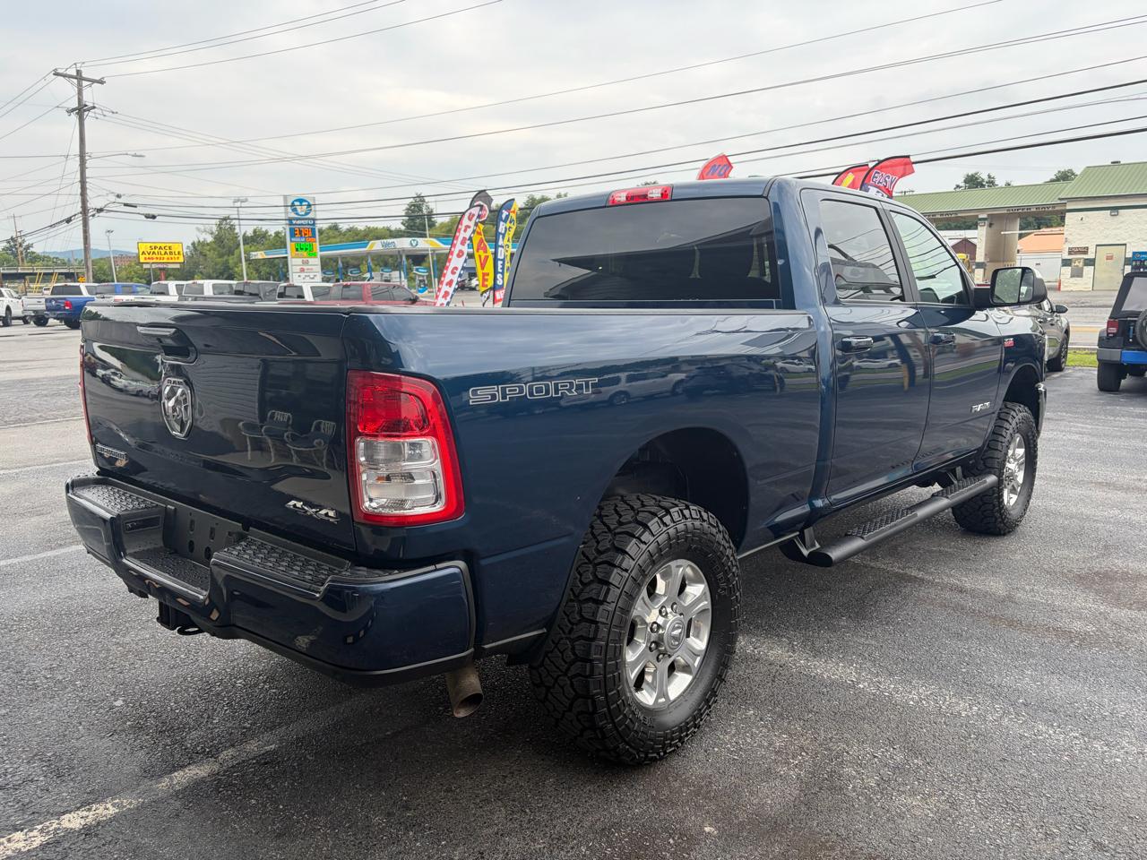 RAM 2500 Tradesman Crew Cab SWB 4WD 2022