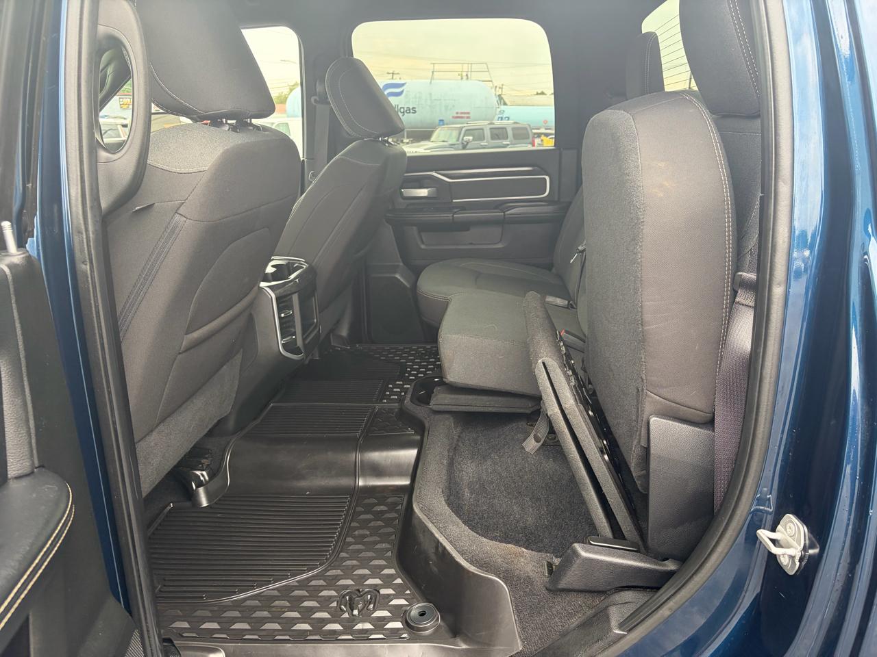 RAM 2500 Tradesman Crew Cab SWB 4WD 2022