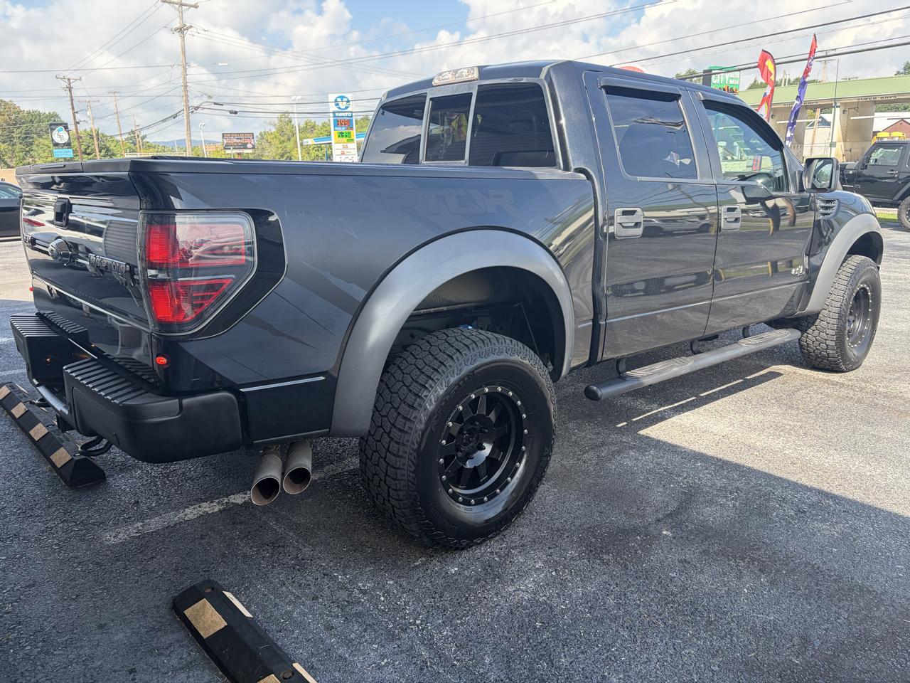 Ford F-150 SVT Raptor SuperCrew 5.5-ft. Bed 4WD 2013