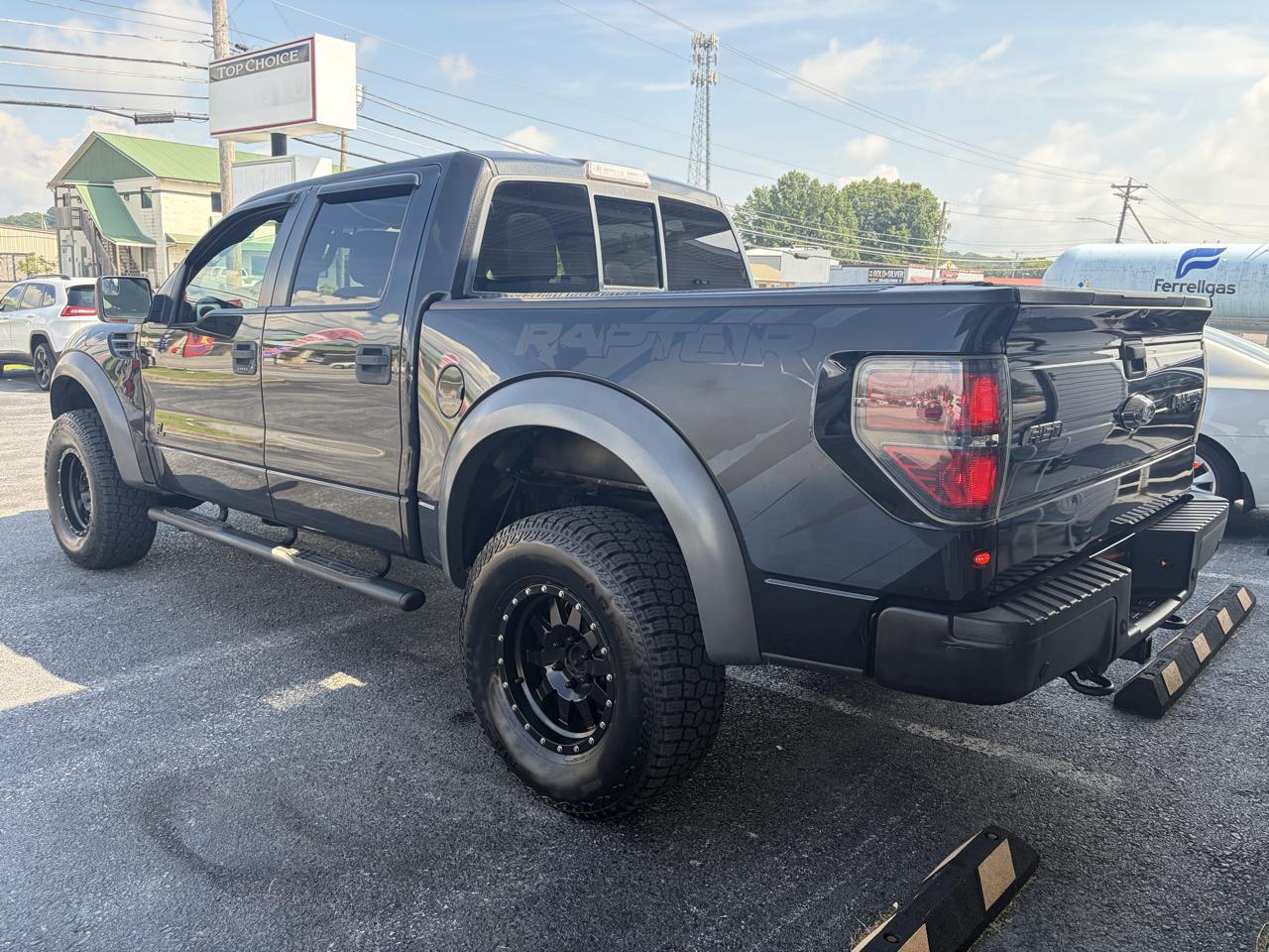 Ford F-150 SVT Raptor SuperCrew 5.5-ft. Bed 4WD 2013