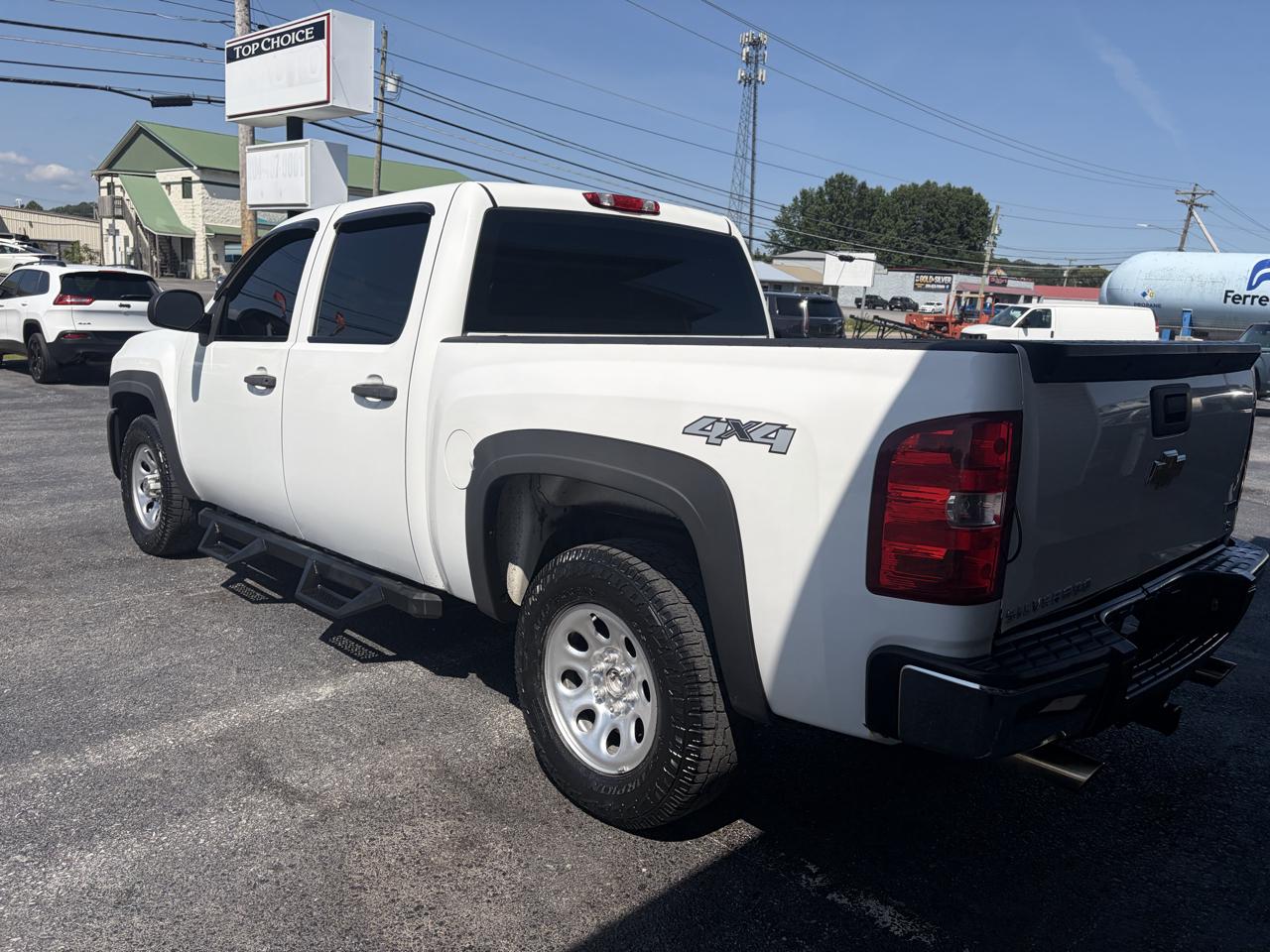 Chevrolet Silverado 1500 Work Truck Crew Cab Short Box 4WD 2012