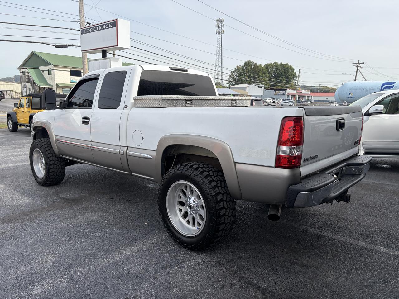 GMC Sierra 1500 SL Ext. Cab Short Bed 4WD 2001