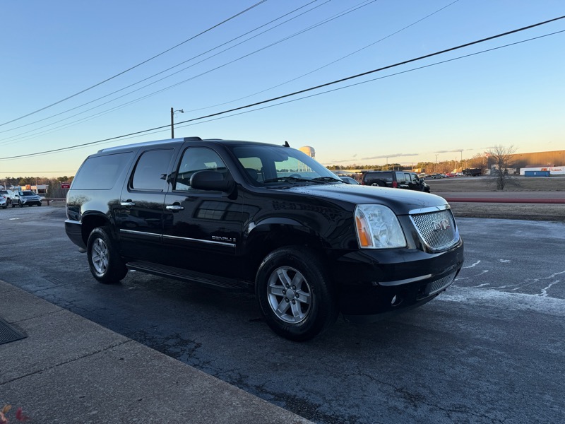 GMC Yukon Denali XL 4WD 2009