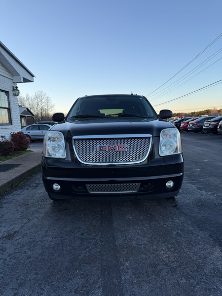 GMC Yukon Denali XL 4WD 2009