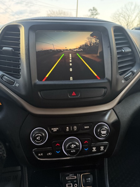 Jeep Cherokee Latitude 4WD 2015