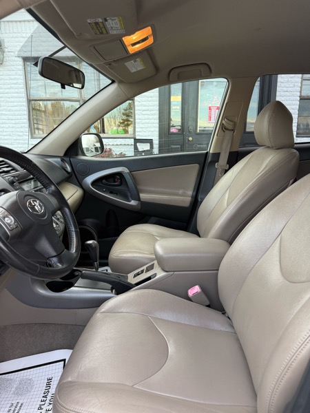 Toyota RAV4 Limited I4 4WD 2006