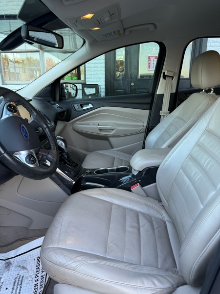 Ford Escape Titanium FWD 2015