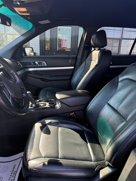 Ford Explorer XLT FWD 2017