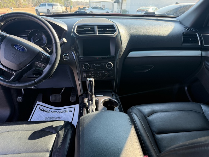Ford Explorer XLT FWD 2017