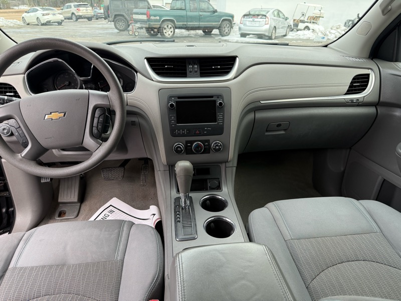Chevrolet Traverse LS FWD w/PDC 2014