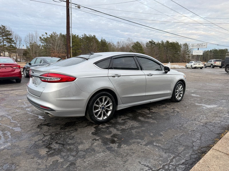 Ford Fusion SE 2017