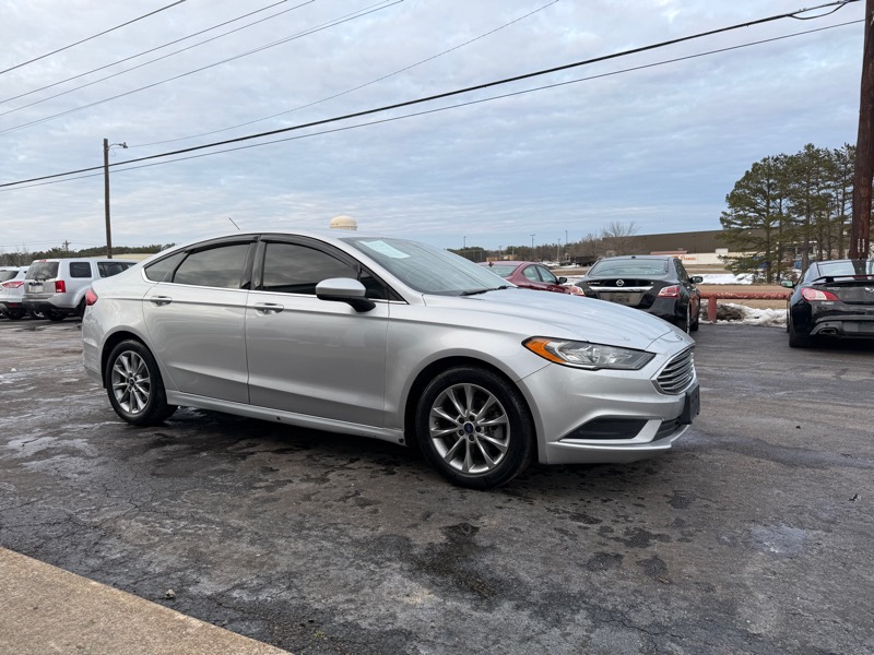 Ford Fusion SE 2017
