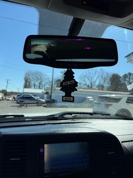 GMC Sierra 1500 SLE Crew Cab 4WD 2011