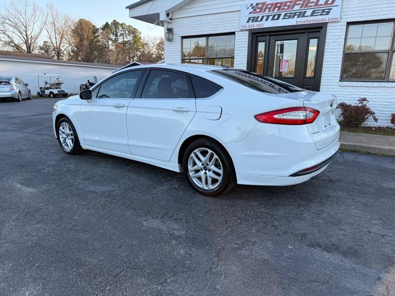Ford Fusion SE 2013