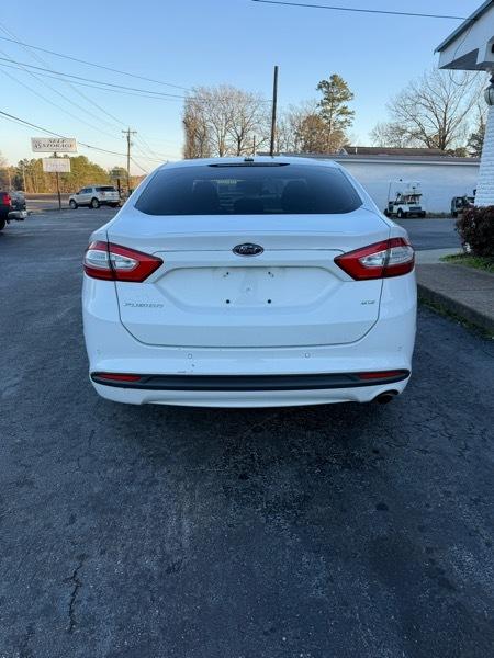 Ford Fusion SE 2013