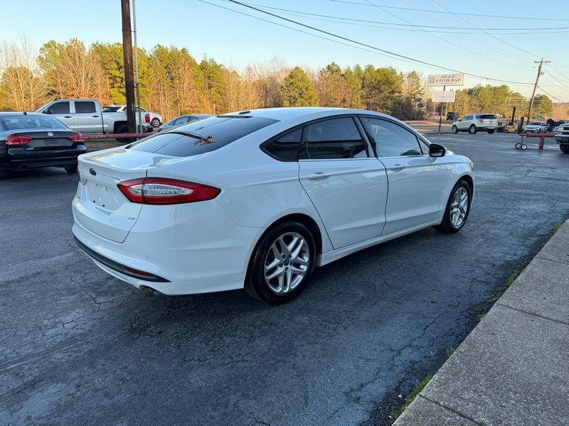 Ford Fusion SE 2013