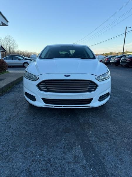 Ford Fusion SE 2013