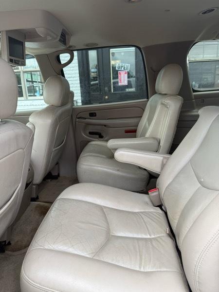 GMC Yukon XL SL 1500 2WD 2006