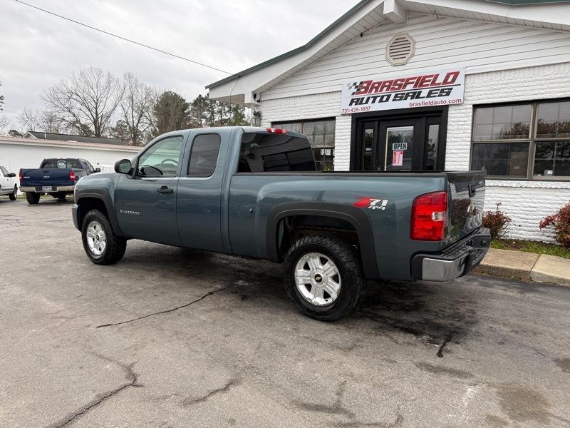 Chevrolet Silverado 1500 LT Ext. Cab Long Box 4WD 2011