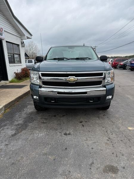 Chevrolet Silverado 1500 LT Ext. Cab Long Box 4WD 2011