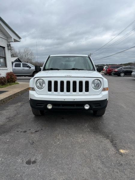Jeep Patriot Latitude 2WD 2015