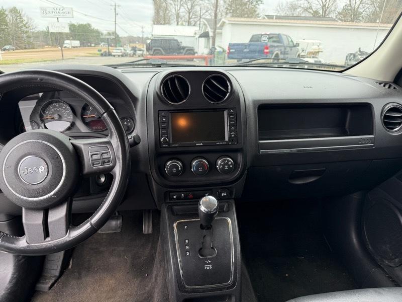 Jeep Patriot Latitude 2WD 2015